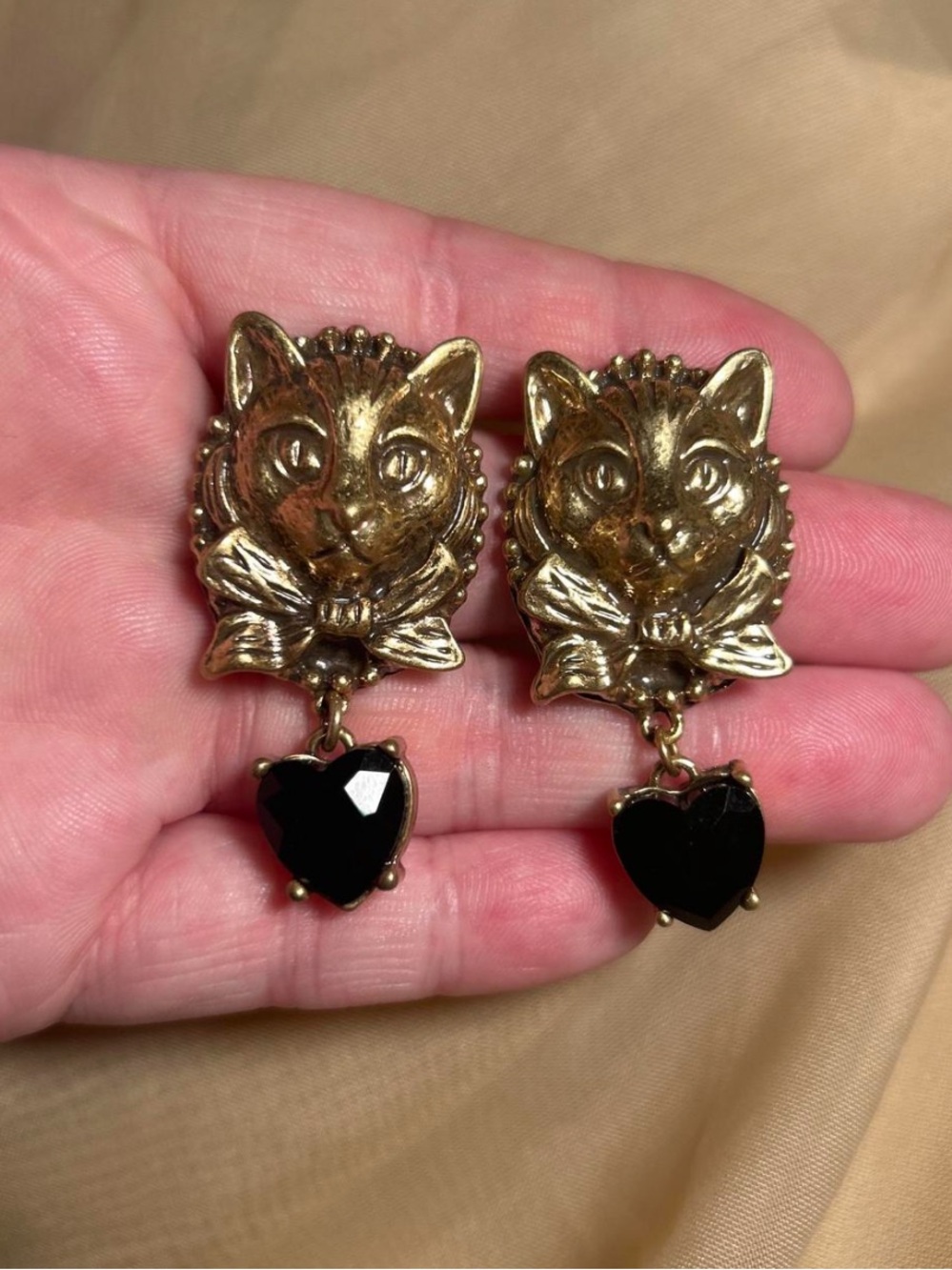 Gold Cat Face Heart Drop Earrings - Black & Gold